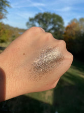 Load image into Gallery viewer, Chic